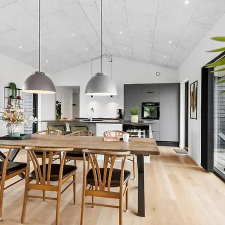 Σπίτι διακοπών Lovely In With Sauna