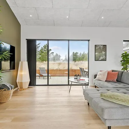 Lovely In With Sauna