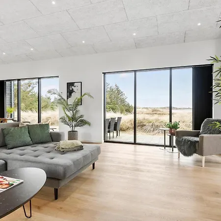 Σπίτι διακοπών Lovely In With Sauna