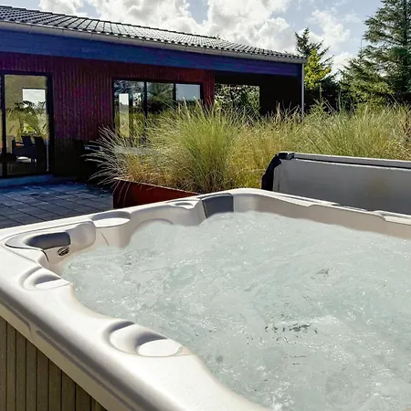 Сasa de vacaciones Lovely In With Sauna Oksbøl